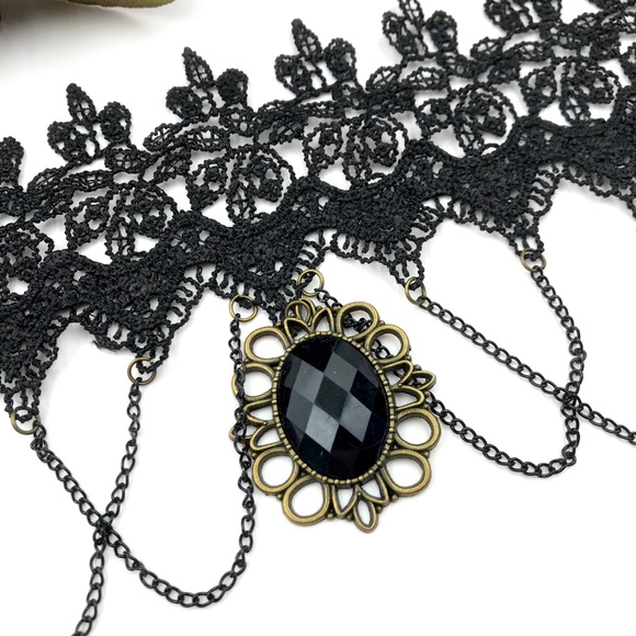 Gothic Lace Choker - Picture 2 of 2